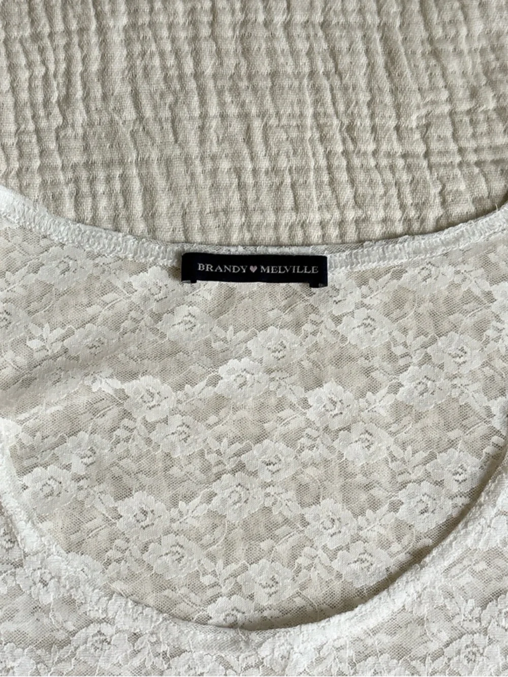 brandy melville white lace tee ˖𓍢ִ໋❀ - Picture 5 of 7